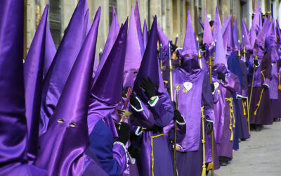 ¿Y si nos vestimos de nazarenos?