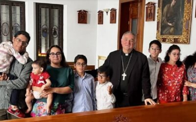 Una familia almeriense misionera en JapónSin Autor
